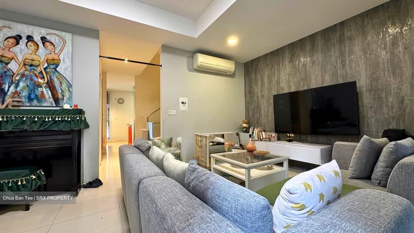 Lorong L Telok Kurau (D15), Terrace #554916861